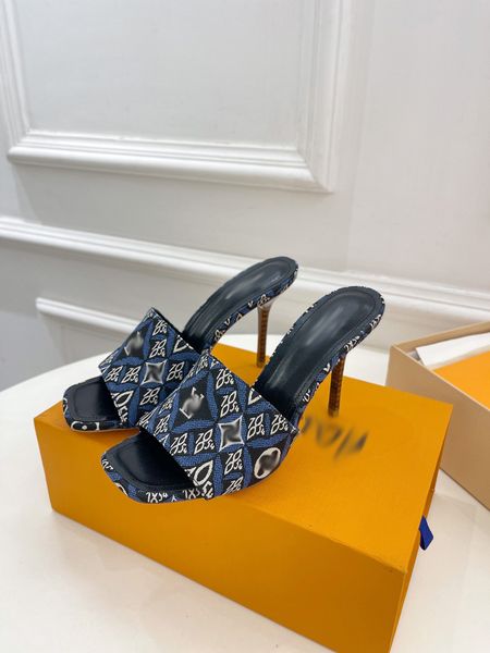

2023 retro slippers letter sandals shoes flops genuine leather casual ladies flat slipper summer outdoor beach loafer party holiday fashion, Black