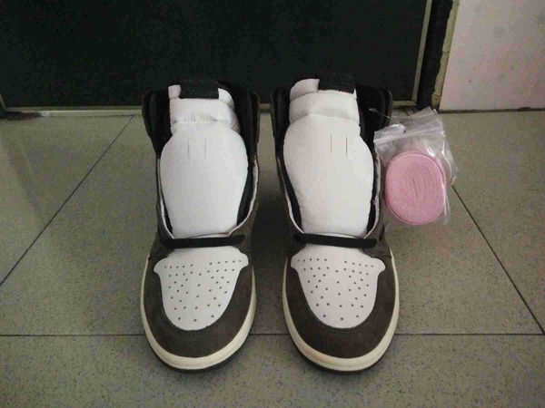 

travis jumpman 1s basketball shoes man sneakers shoes og high ts sp cd4487-100 have large size 12-13 with double box