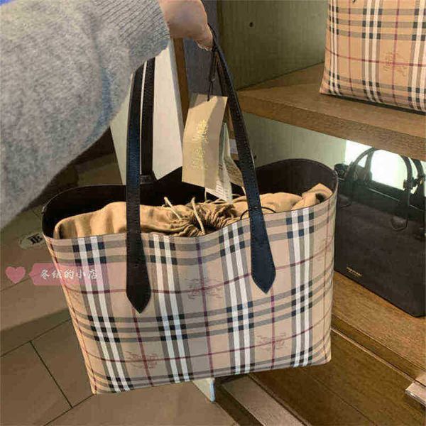 

burbrerys crossbody handbags bags burbrery onthego tote luxuries designers women bag purses totes designer woman handbag shoulder wallet par