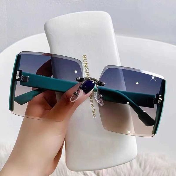 

beach popular shades for trendy fashion men women eyewear brand designer 0928, White;black