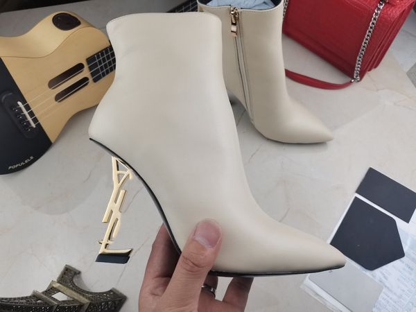 

2022 spring new women's front lace up daily solid color low round head elevated women's shoes high heels simple casual shoes 0917, Black