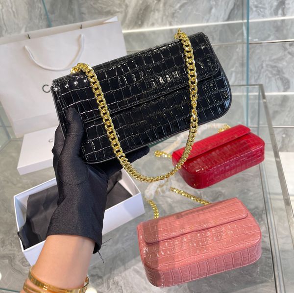 

luxury designer single shoulder bag retro crocodile leather material 2022 women's new fashion hardware chain large capacity multi-funct