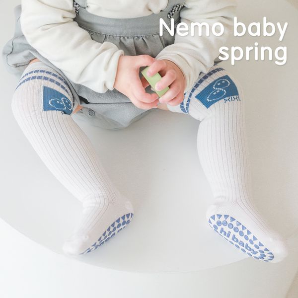 

newborn baby socks long knee combed cotton spring and autumn boneless non-slip dispensing glue, Pink;yellow
