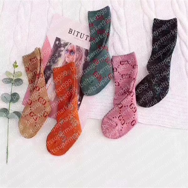 

designers design high-quality leisure socks with fashionable letter patterns in 5 colors of luxury women's medium stockings., Black;white