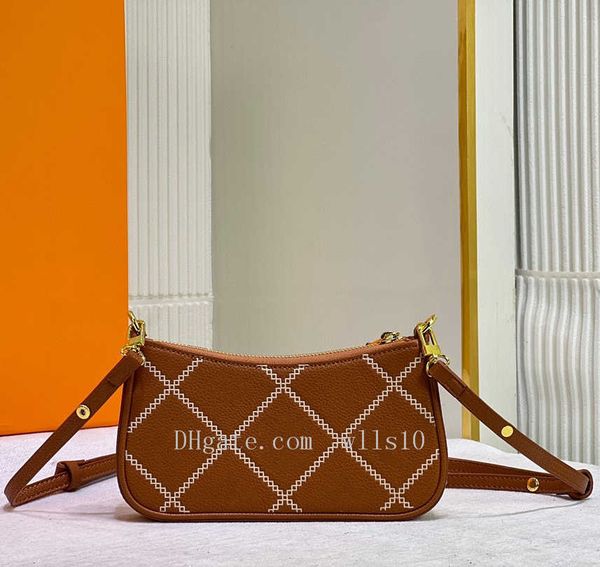 

fashion handbags luxurys designer women bags crossbody lb215 leather embossing chains purses messenger clutch shoulder bags tote woman