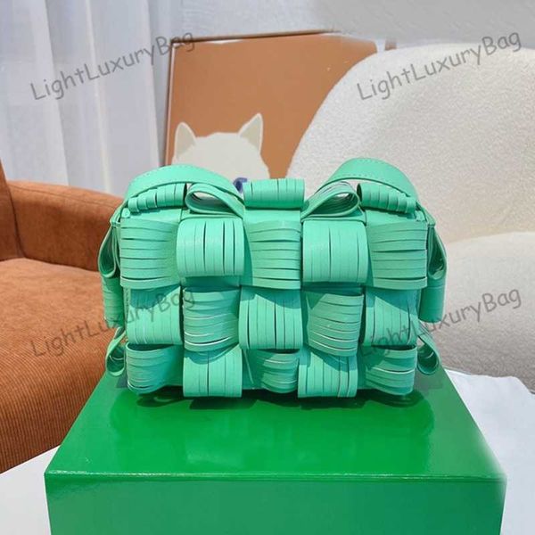 

5a woven tofu bag shoulder designer leather wallet chic light luxury for women classic famous brand shopping purses 220204