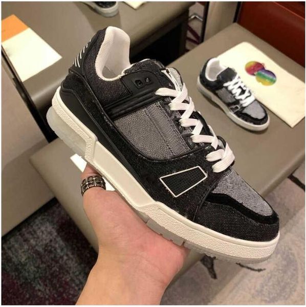 

2022 new luxury designer dress shoes denim trainer sneaker with box 02, Black