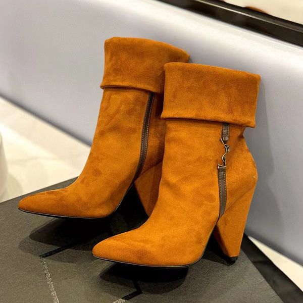 

special shaped heel ankle boots women's chamois suede pointed toes fashion boots letter metal buckle decorative 8.5cm coarseheel high-h, Black