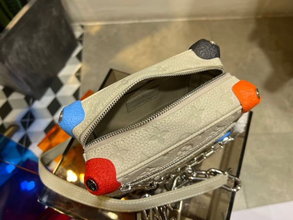 

2022 new luxury handbag fashion versatile crossbody small square bag fashion bag