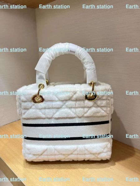 

designer shoulder bag fur one beaded rhombic check lady's new handbag fashion luxury big-name multifunctional large-capacity messenger
