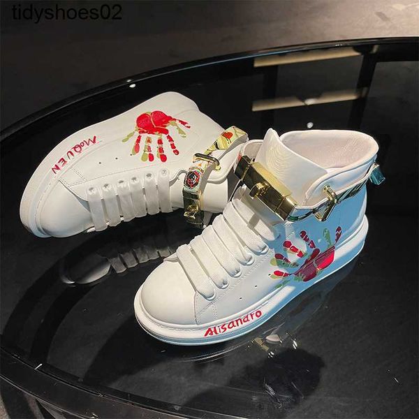 

stars graffiti lovers high street dance shoes korean version fashionable thick soled shoes lace up lockshoes