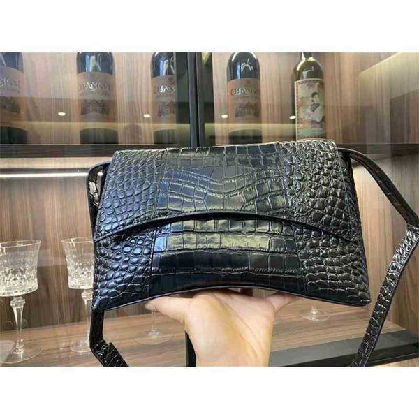 

balenciga designer bag italy 2022 ins fashion hourglass bag winter fluffy black small handle purse luxury