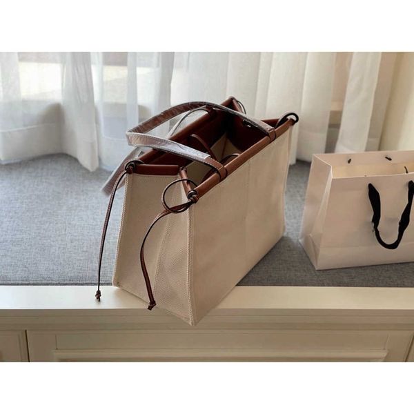 

designer totes bag 2023 new fashion shoulder canvas bags two colors woman woven colors leather large capacity handbag