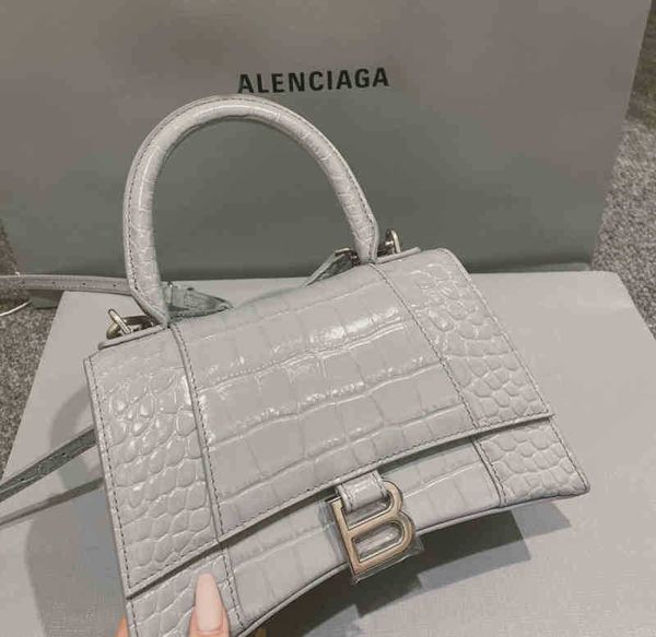 

designer balencigas trendy bags character star leather same 2022 versatile family