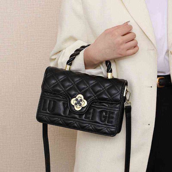 

factory outle 70% off lingge small square 2022 spring new korean version foreign style lock single shoulder oblique cross fashion casual han