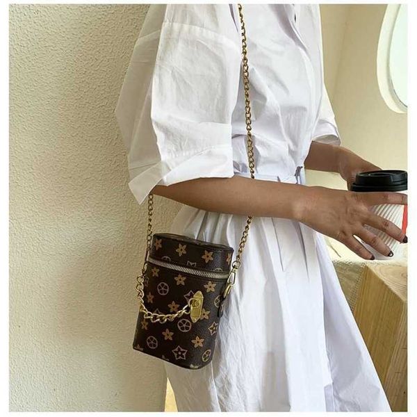 

2022 summer old flower girls womens mini bag pu leather students phone bags cellphone pouch single shoulder bag bucket bag monograms wallets, Black