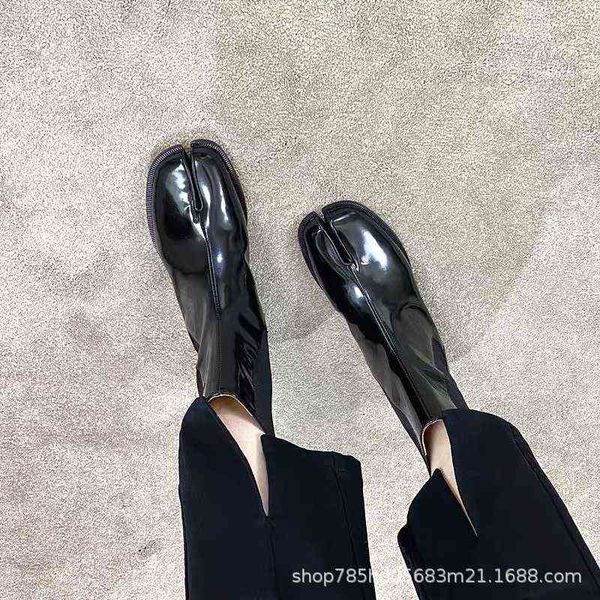 

hbp boots autumn and winter 2022 new british style martin split toe chelsea patent leather short women's flat bottom pig's 220811, Black