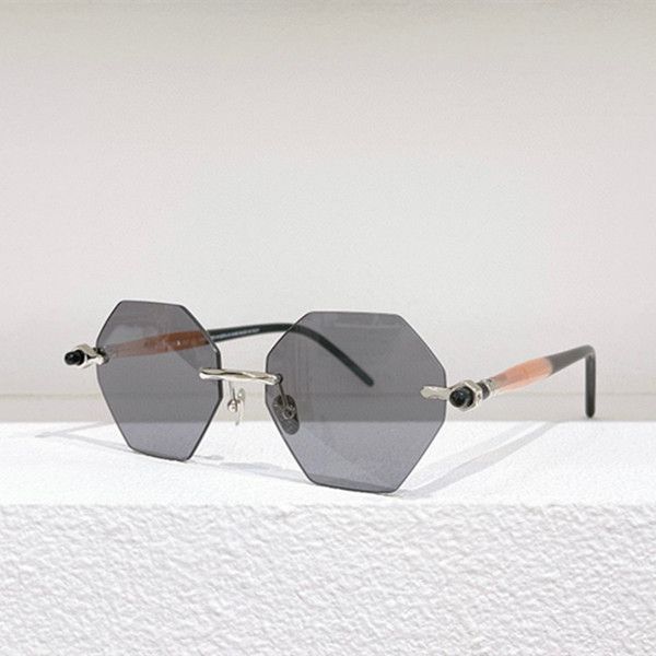 

sunglasses for men women summer maske style anti-ultraviolet retro plate full frame glasses random box, White;black