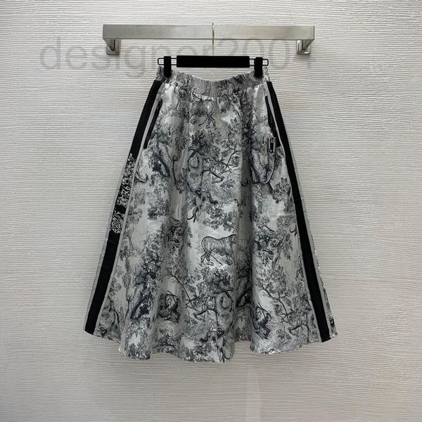 

skirts designer women's half skirt jacquard fabric jungle lion tiger animal pattern one side ribbon zipper long nru3, Black
