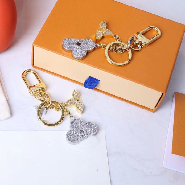 

luxury designer keychains letters with diamonds designers keychain car key chain mens and womens fixed bag pendant alloy fashion handmade ke, Silver