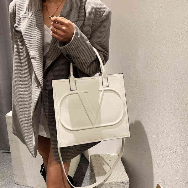 

bag women's bag 2022 new version sling one shoulder messenger large embroidered wire purses