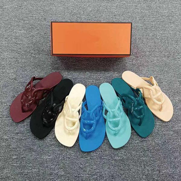 

2022 luxury jelly sandals in the loop chain buckle slides slippers sandal for women crystal plastic flats beach pool slide 35-41 thong flip, Black
