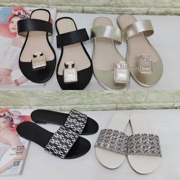 

2022 summer women's slippers classic patent leather thong flip flops pool slide designer sandals beach shoes slip on flat mules buckle, Black