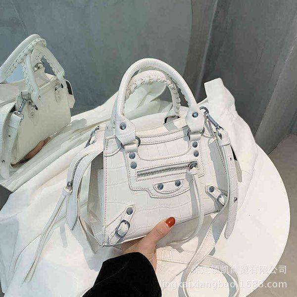

purses women's bag 2022 summer new hand street trend motorcycle leisure easy to take one shoulder messenger bag handbags