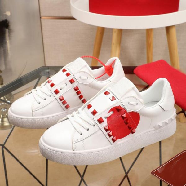 

Designer Sneakers Casual shoe Top quality spike Shoes Low Cut black gold red heart For Mens Women fastion Luxury Party Wedding crystal classic Leather Sneaker 36-45, 20