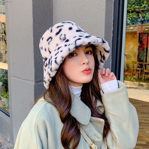 

1pc women girl winter bucket hat cow leopard faux fur warm soft velvet casual lady outdoor sunscreen fisherman panama sun cap y220818, Blue;gray
