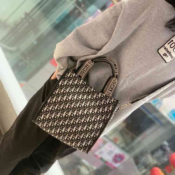 

58% off online clearance super alphabet portable single shoulder oblique back leisure working hand carrying women's bag