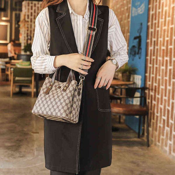 

purses bucket bag women's 2022 summer new printed handbag large capacity broadband single shoulder diagonal span handbags