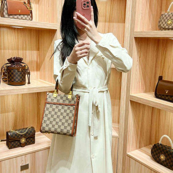 

handbags bag women's bag light luxury 2022 new online live chessboard bucket diagonal bag