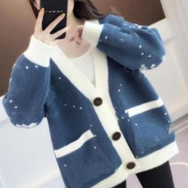 

22gg new women sweaters letters print knitted coat cardigans fashion long sleeve v-neck small sweet wind coats clothes, White;black