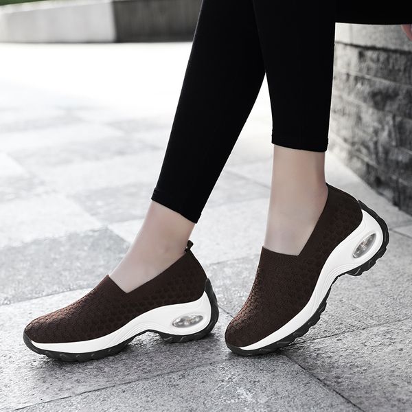 

jogging casual shoes low knitting fashion men designers white black grey pink mens sports sneakers outdoors 41