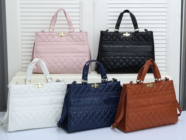 

women bags backpack classic leather luxury designer zhouzhoubao123 crossbody handbag d804