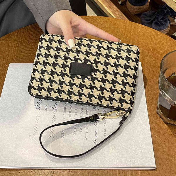 

purses 2022 new canvas handbag women's large capacity mobile phone bag wallet long soft leather handbag handbags, Red;black