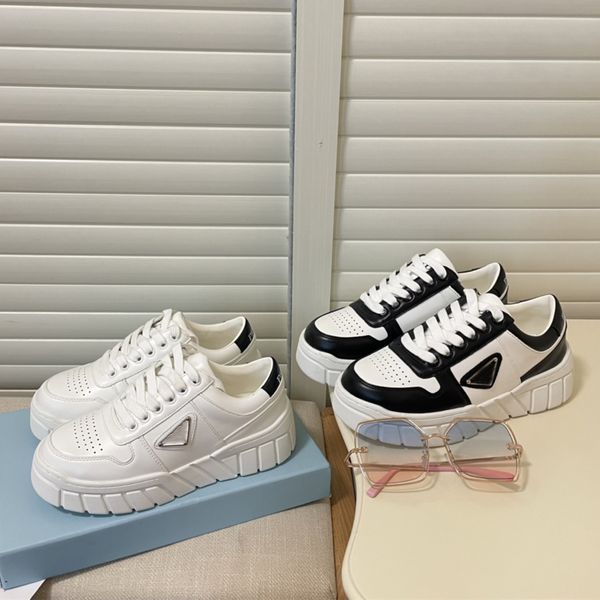 

2022 new designer women boots daddy shoes thick sport soled sneakers calfskin fabric pillow feel casual running heel boots size 35-40, Black