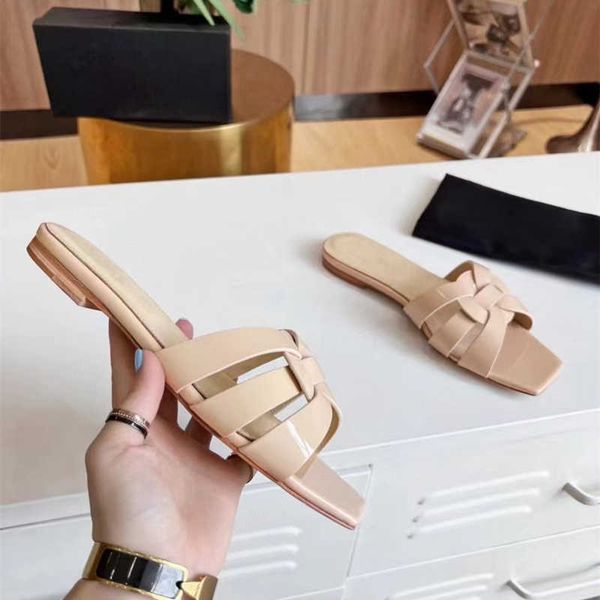 

ladies summer new slippers leather fashion wild flat heel strap combination patent leather sandals temperament flip flops 35-43 yards, Black