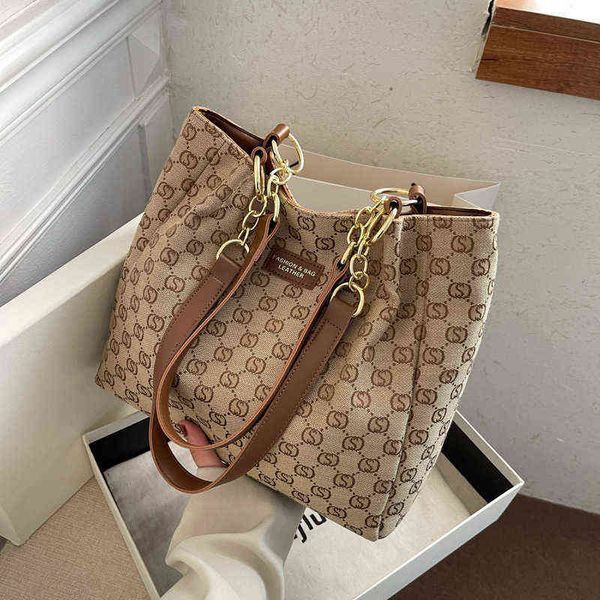 

popular bag autumn and winter women's large capacity 2023 new shoulder bag college student class tote purses