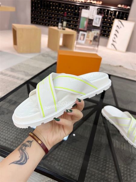 

2022 summer men slippers casual letter print male beach design slippers comfortable indoor bathroom sliders size38-45, Black