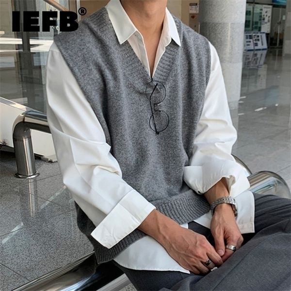 

iefb menswear korean style fashion knitted vest mens autumn personalized vneck loose sleeveless sweater vests 220818, White;black