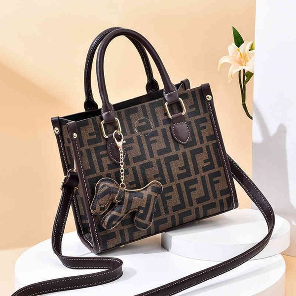 

65% off factory clearance fashion printing large capacity bucket one shoulder handbag bag fashion