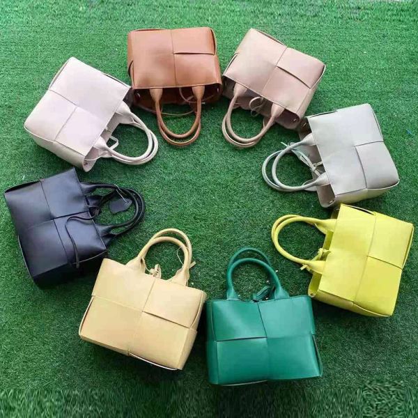 

design song hye kyo's same genuine leather checkered woven arco hand tote shop single shoulder hand female bag bottegas''vene
