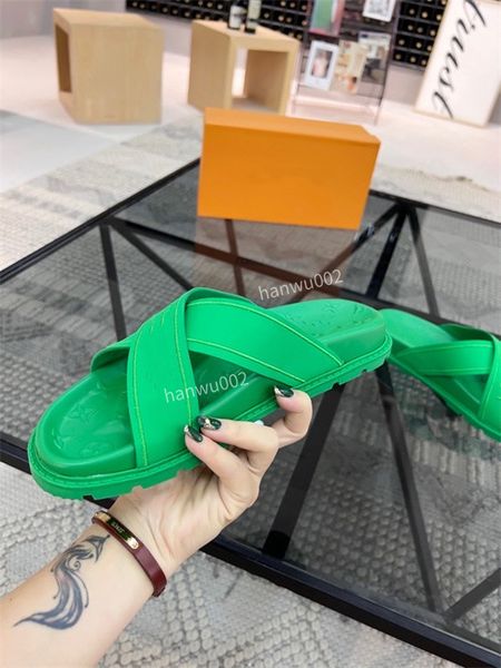 

men luxury designer sandals slippers leather summer flat slipper fashion beach head rainbow letters, Black