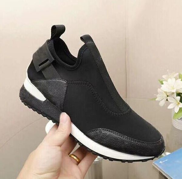 

04w the latest man women fashion dress shoes leather breathable open low outdoor sports sneakers flat shoe valentinoe''valentinoit, Black
