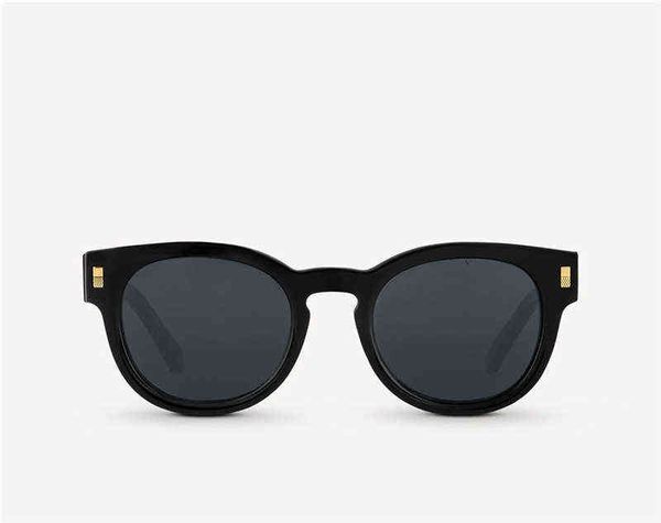 

bai cheng 2021 mens sunglasses luxury designer sunglasses summer womens fashion eyewear popular party adumbral brand with box, White;black