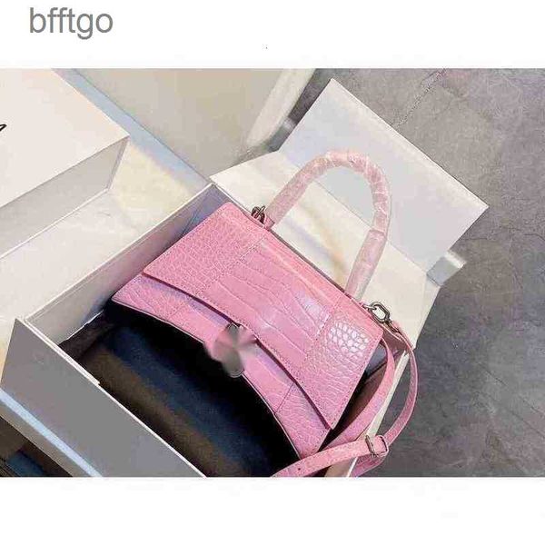 

balenciga bag italy hands baleca designer designers rare crocodile leather hourglass hand-held messenger one shoulder rh