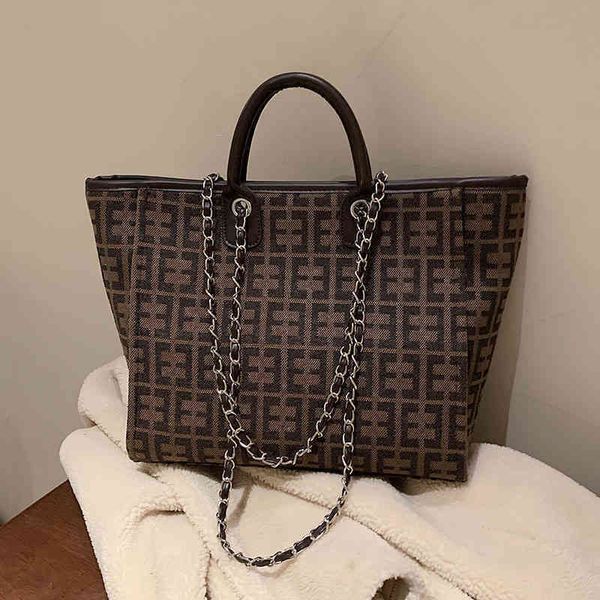 

60% off online sale wholesale fashion e-letter printing full flower large capacity personalized leisure winter single shoulder bag