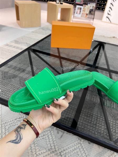 

2022 men luxury designer sandals slippers leather summer flat slipper fashion beach head rainbow letters size38-45, Black